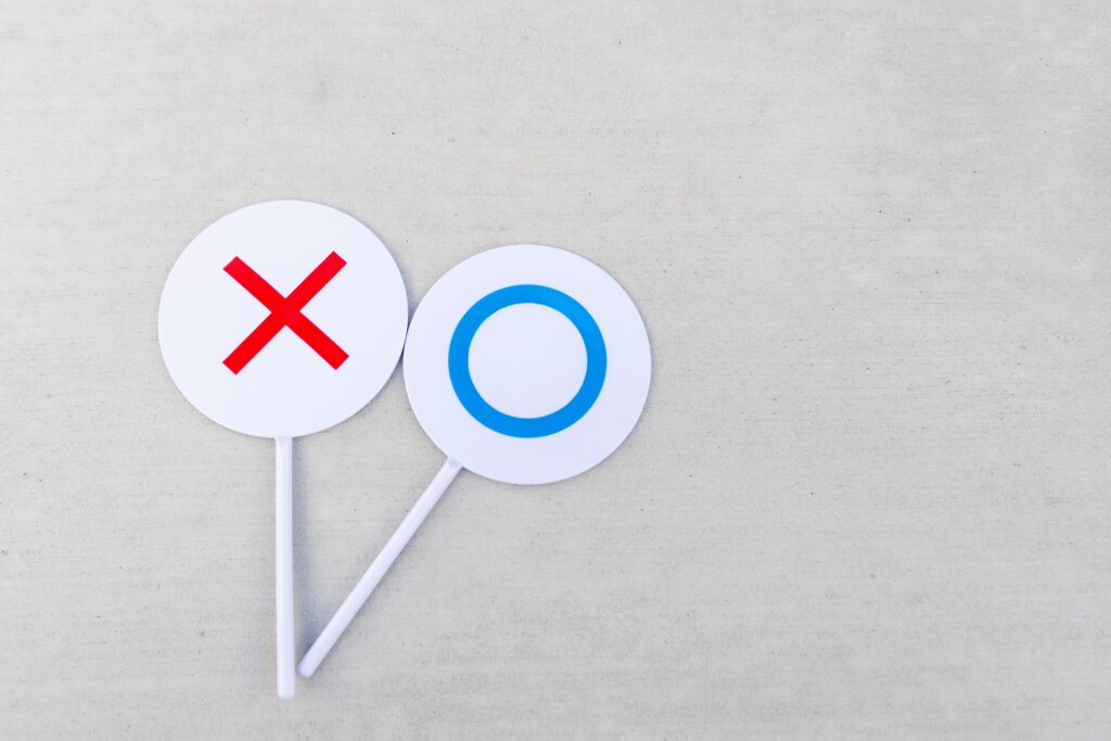 マルとバツを示している画像